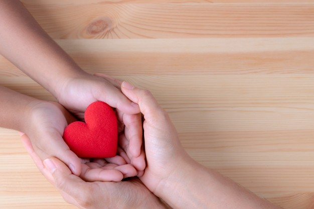 maos cora&ccedil;&atilde;o